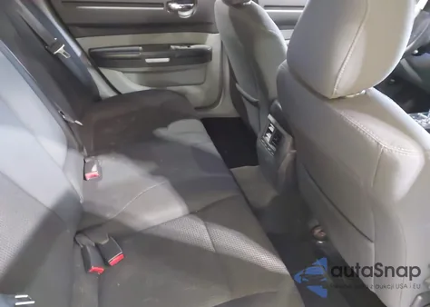 2008 Dodge Magnum z USA, uszkodzony, nr VIN 2D4FV47T08H177838